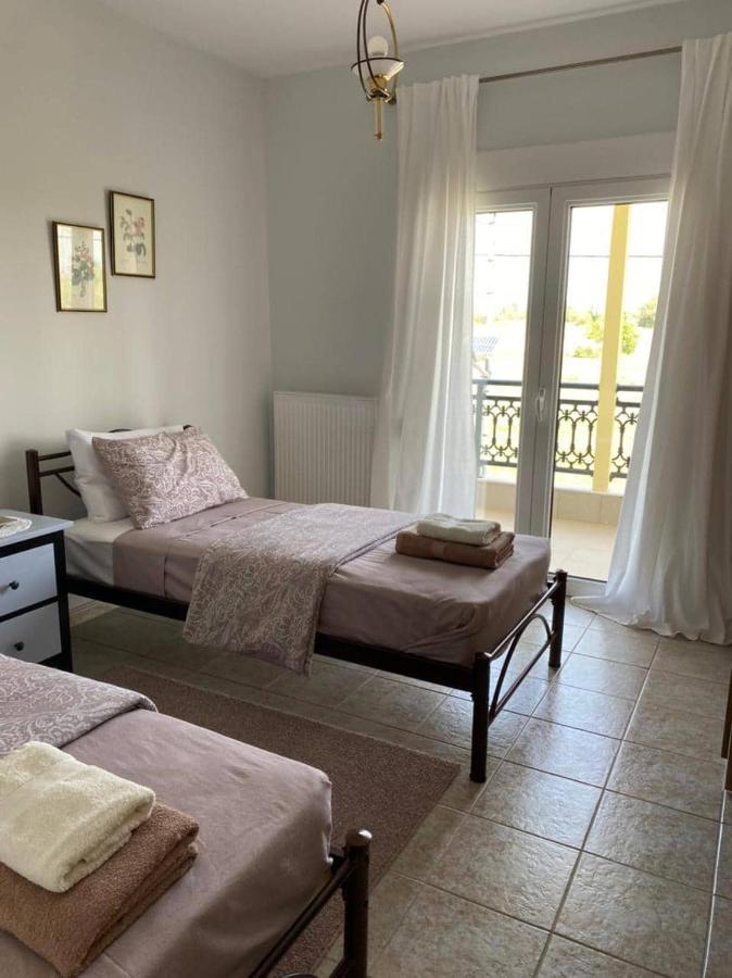 Polys Apartment And Paraskevi Studio With View Ptolemaida Esterno foto