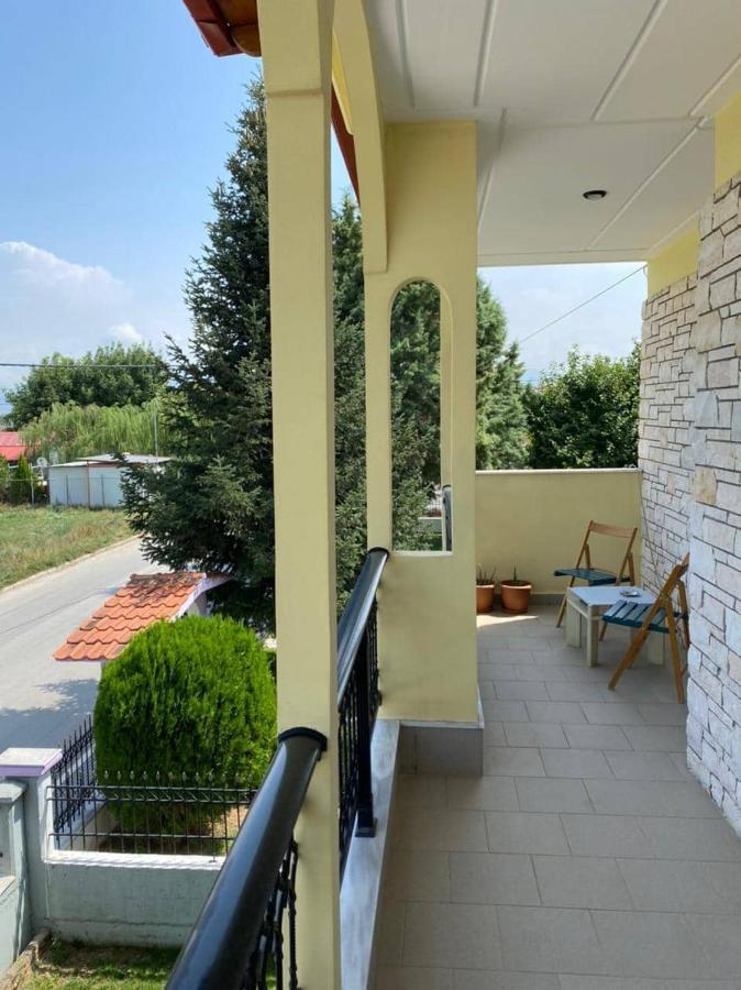 Polys Apartment And Paraskevi Studio With View Ptolemaida Esterno foto