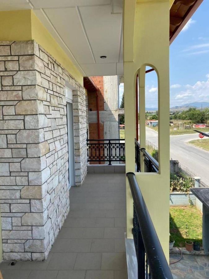 Polys Apartment And Paraskevi Studio With View Ptolemaida Esterno foto