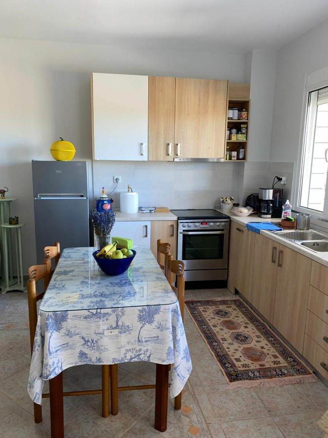 Polys Apartment And Paraskevi Studio With View Ptolemaida Esterno foto