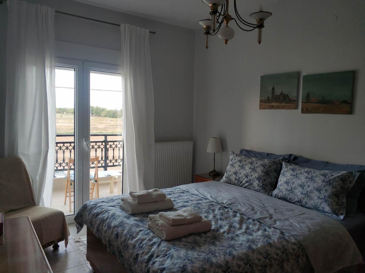 Polys Apartment And Paraskevi Studio With View Ptolemaida Esterno foto