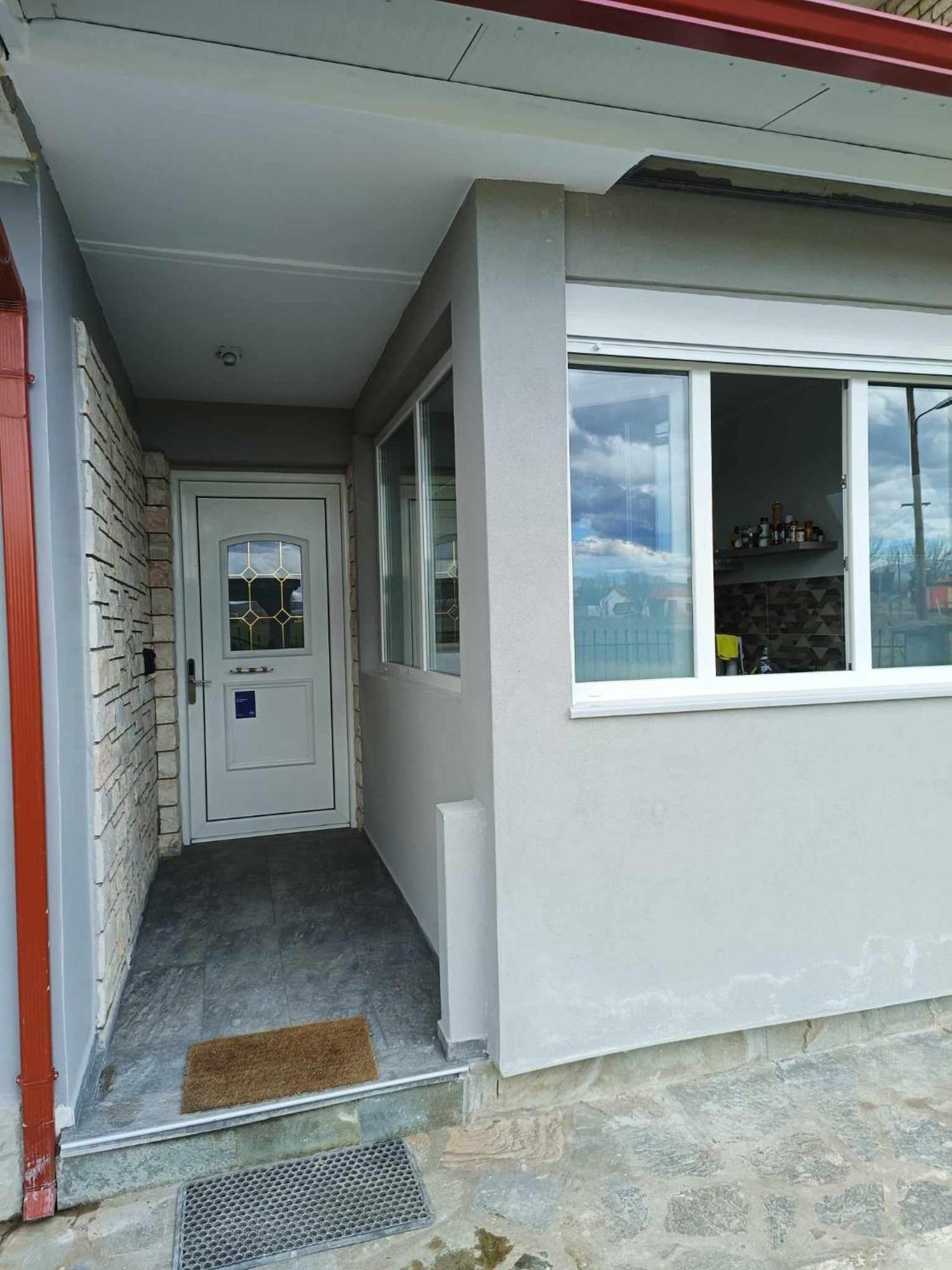 Polys Apartment And Paraskevi Studio With View Ptolemaida Esterno foto
