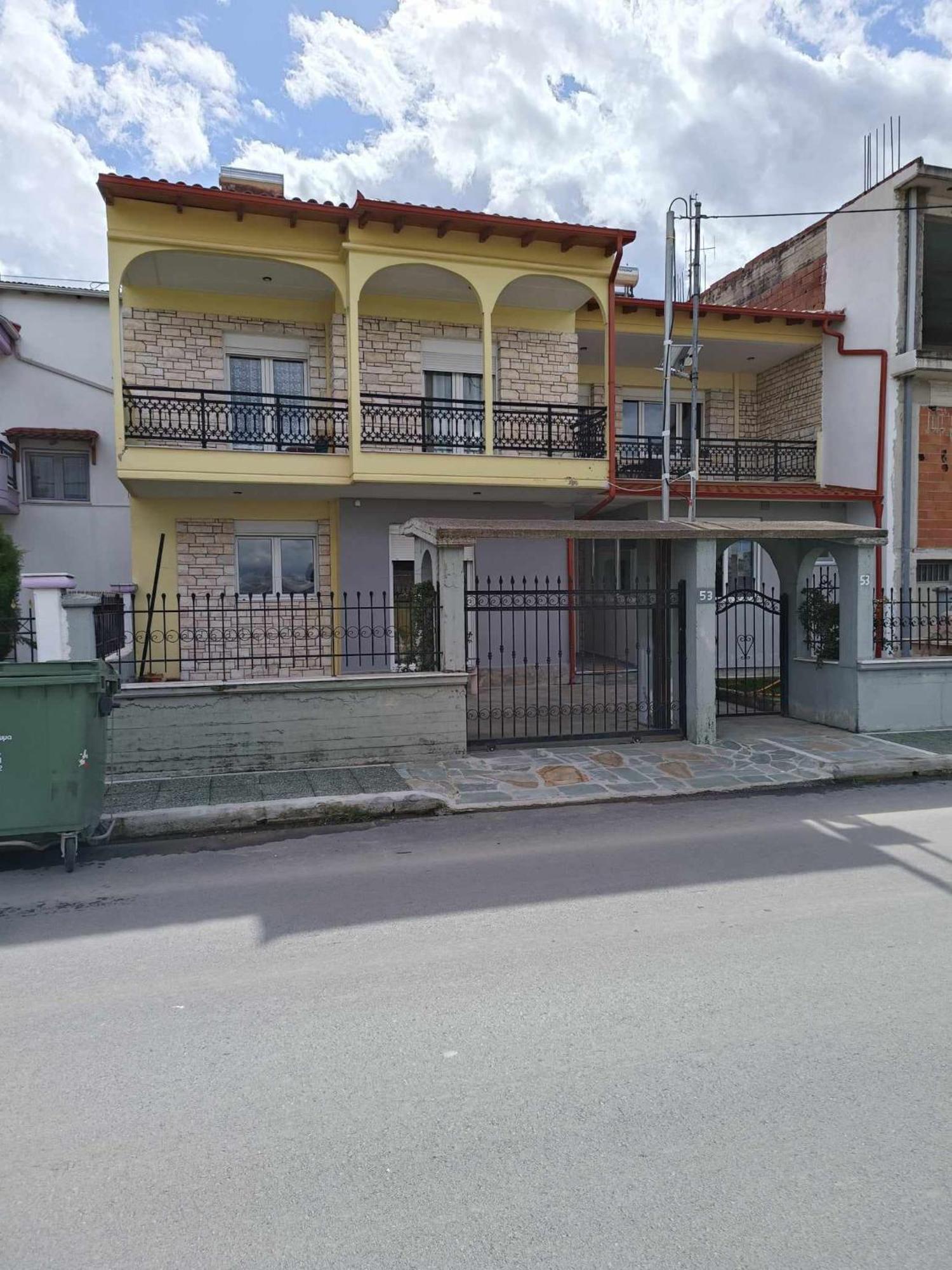 Polys Apartment And Paraskevi Studio With View Ptolemaida Esterno foto